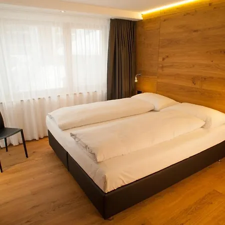 Elite Alpine Lodge - Apart & Breakfast Saas-Fee Room photo