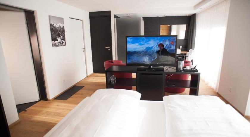 Elite Alpine Hotel 4*